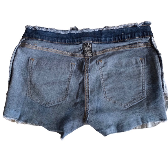 REWASH DISTRESSED JEAN SHORTS - Picture 4 of 9